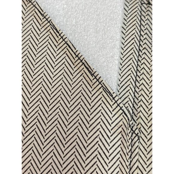 Steve Madden Red Faux Leather Glossy Zippered Tablet Case With Gold Logo Plate - Picture 14 of 14